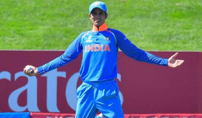 Shubman Gill running catch