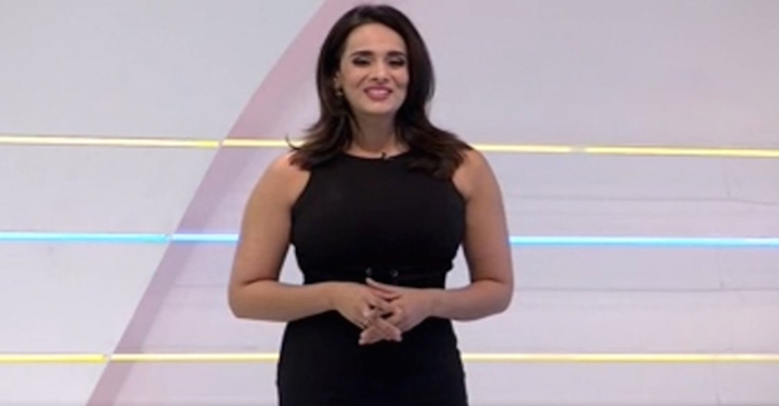Fans troll anchor Mayanti Langer for her outfit; is it fair to do so?
