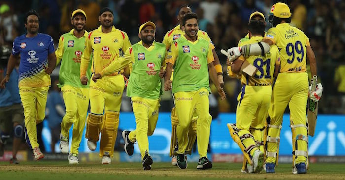 Cricketing world reacts as Dwayne Bravo, Kedar Jadhav scripts 1-wicket win for CSK over MI