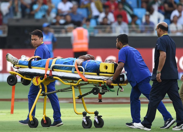 Hardik Pandya injured against Pakistan