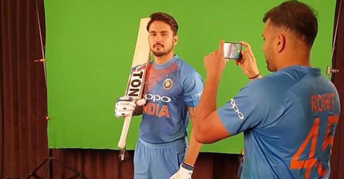 WATCH: When Rohit Sharma became cameraman for Manish Pandey