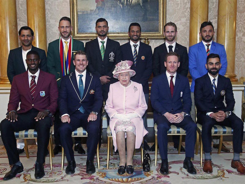 Queen Elizabeth with the captains