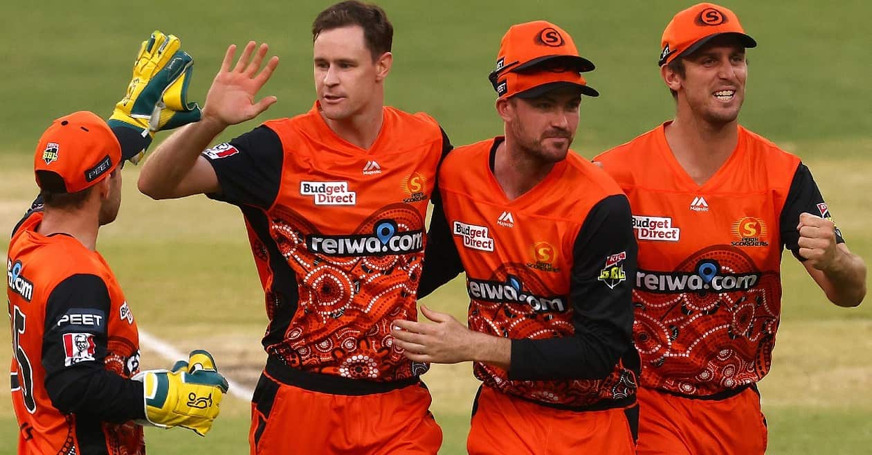 BBL 2020-21: Perth Scorchers edge out table-toppers Sydney Thunder at Optus  Stadium | CricketTimes.com