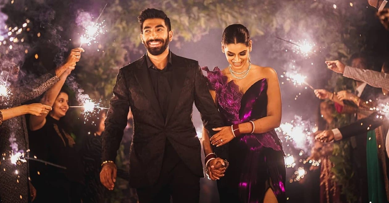 ‘Height of hypocrisy’: Netizens slam Jasprit Bumrah for using crackers in his wedding