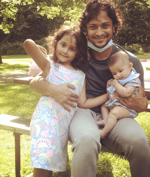 Shakib with his daughters