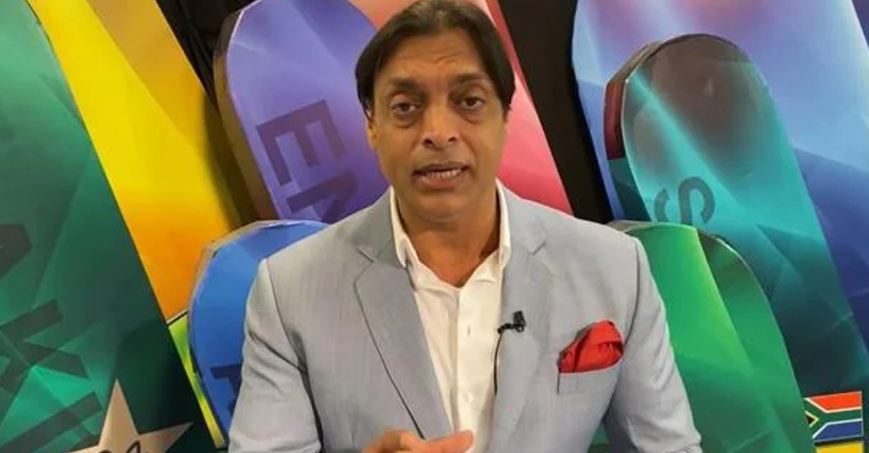 Former Pakistan pacer Shoaib Akhtar walks out of a TV show after being insulted by the host