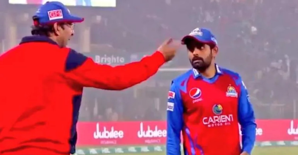 Wasim Akram looked annoyed at Babar Azam during a game in PSL 2022