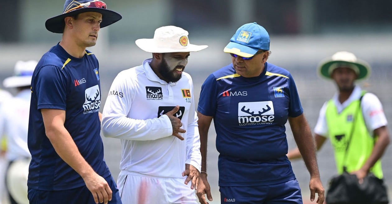 Kusal Mendis walks off the field following chest pain