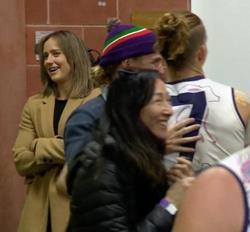 Ellyse Perry at the Dockers change-room
