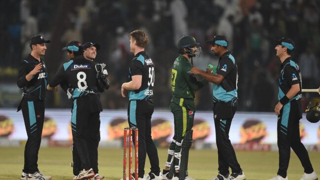 New Zealand survives Iftikhar Ahmed scare to beat Pakistan in a last-ball thriller