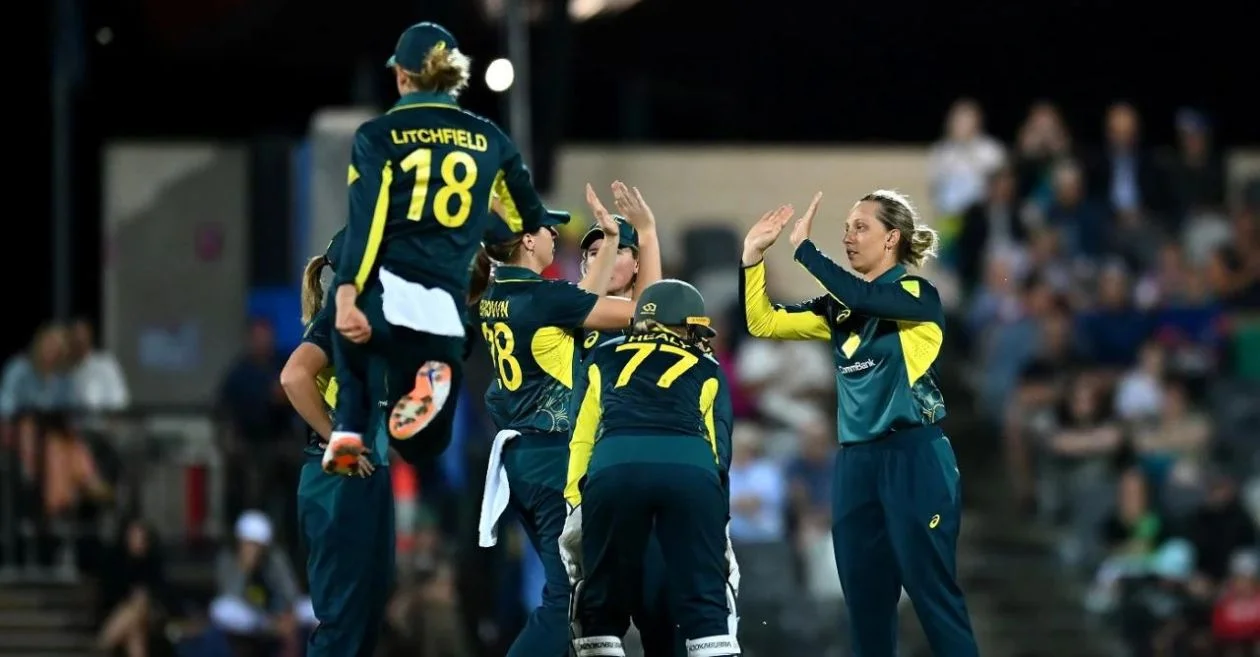 Australia seal series with dominant win over New Zealand