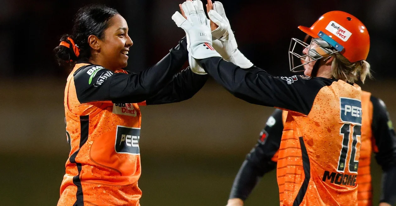 WBBL 2024: Alana King’s exceptional spin bowling guide Perth Scorchers to a thrilling last-ball victory over Melbourne Renegades