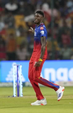 Alzarri Joseph top 10 fast bowler