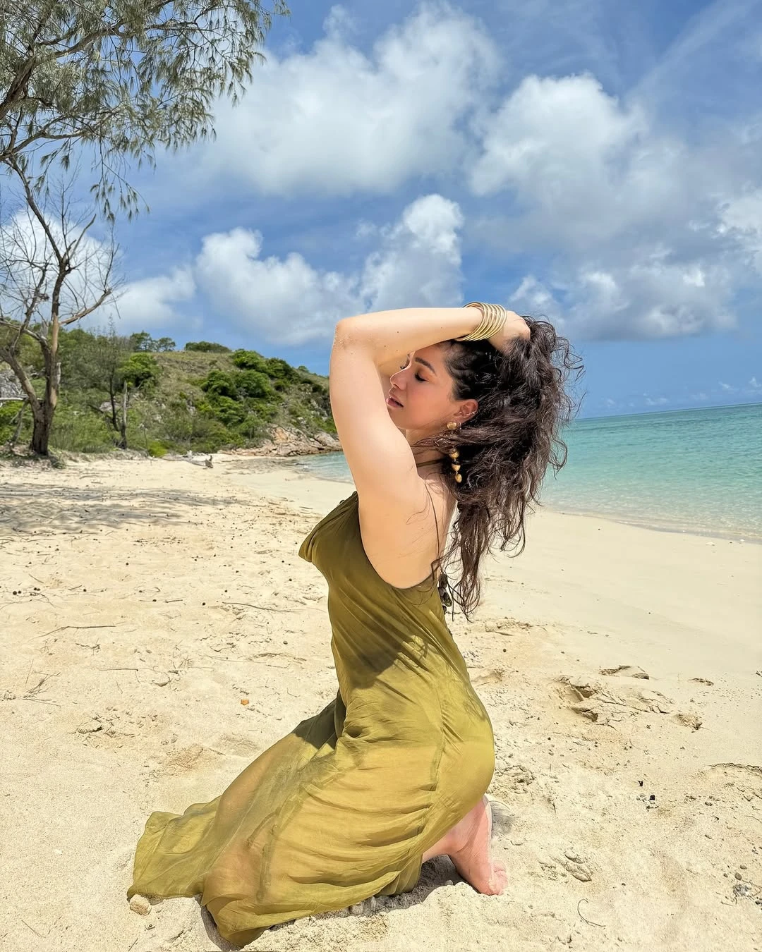 Sara Tendulkar at Lizard Beach in Queensland, Australia 