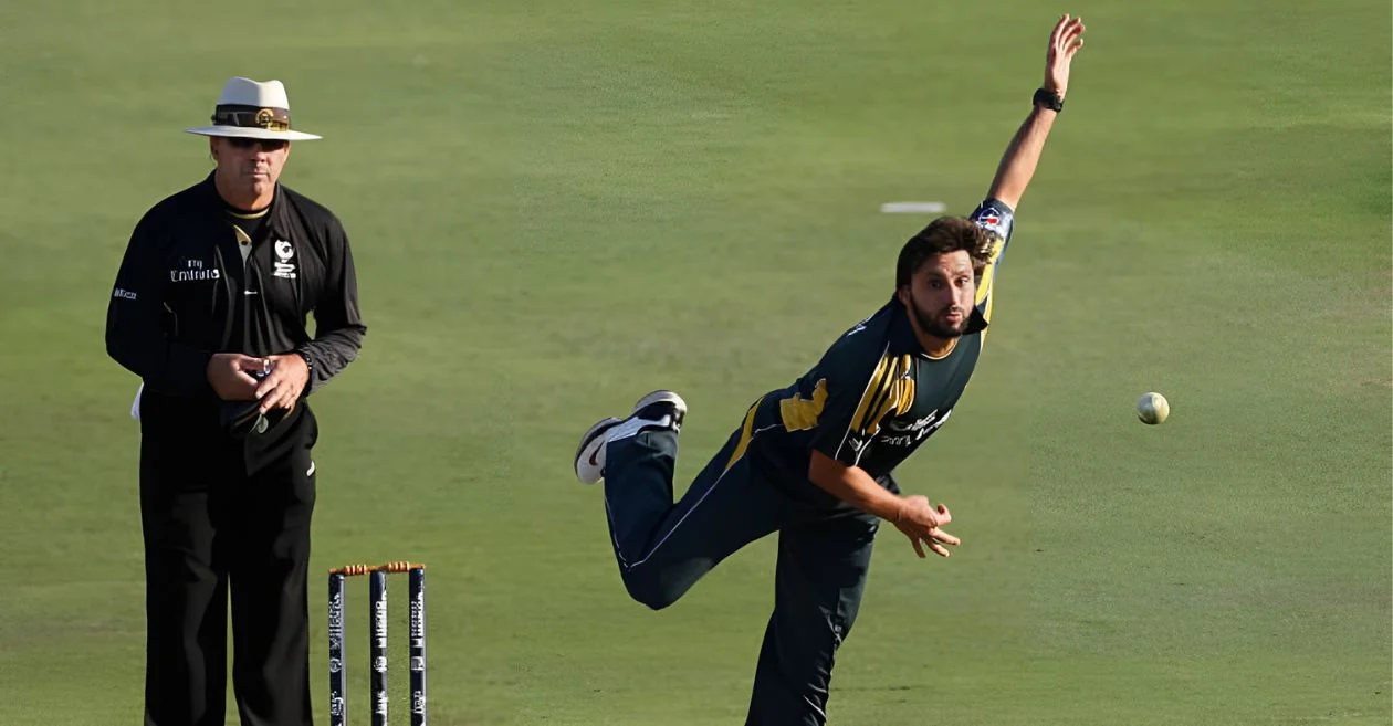 Top 5 best bowling figures in the Champions Trophy history ft. Shahid Afridi