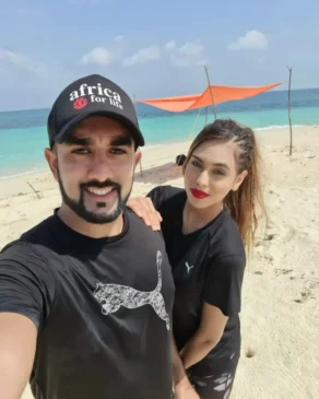 Tabraiz Shamsi and Khadija Shariff wife