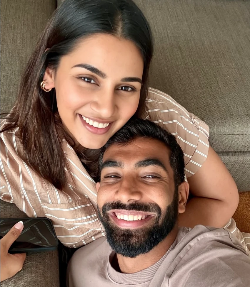 Sanjana Ganesan with husband Jasprit Bumrah