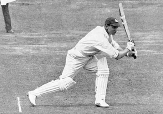 Wally Hammond 200