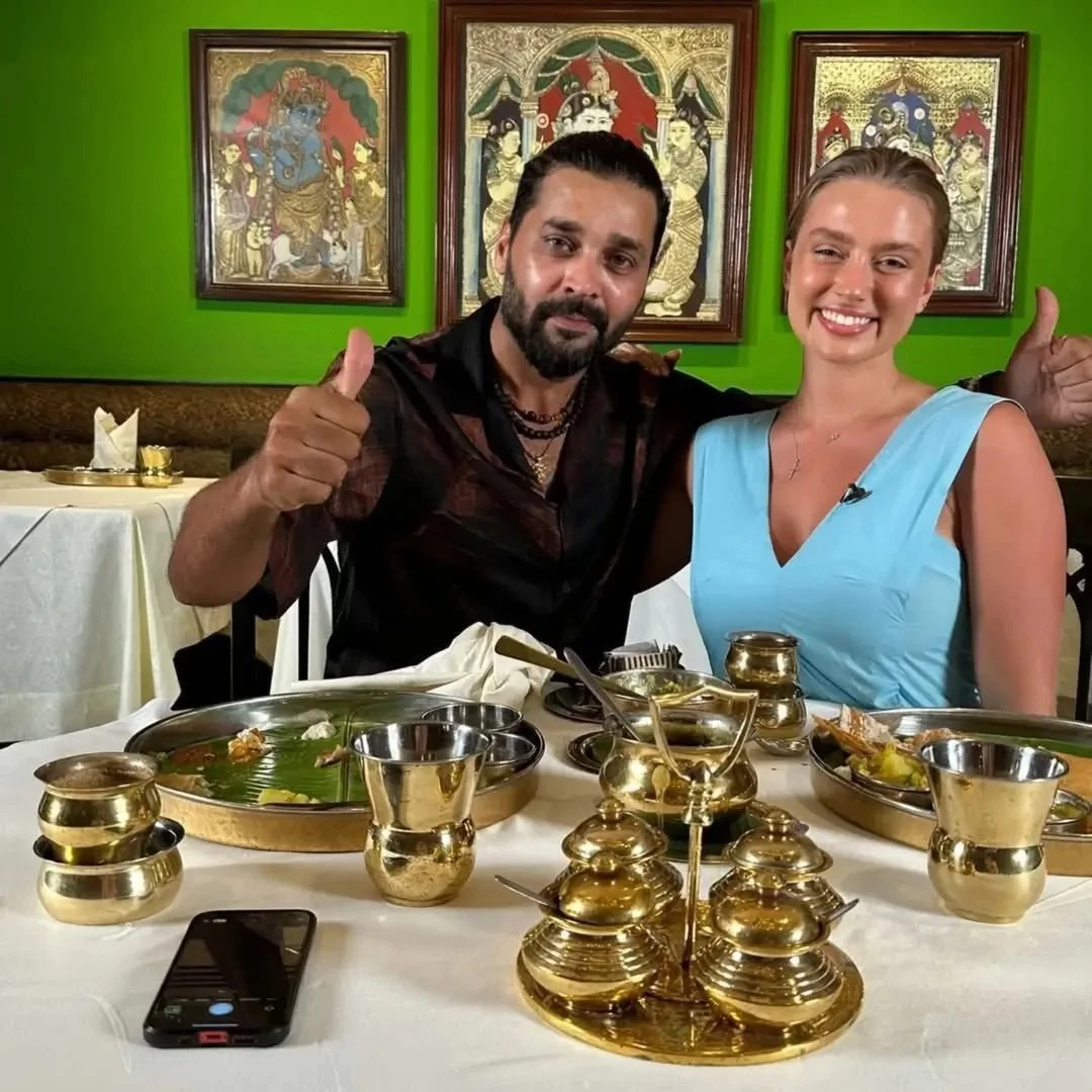Murali Vijay, Grace Hayden