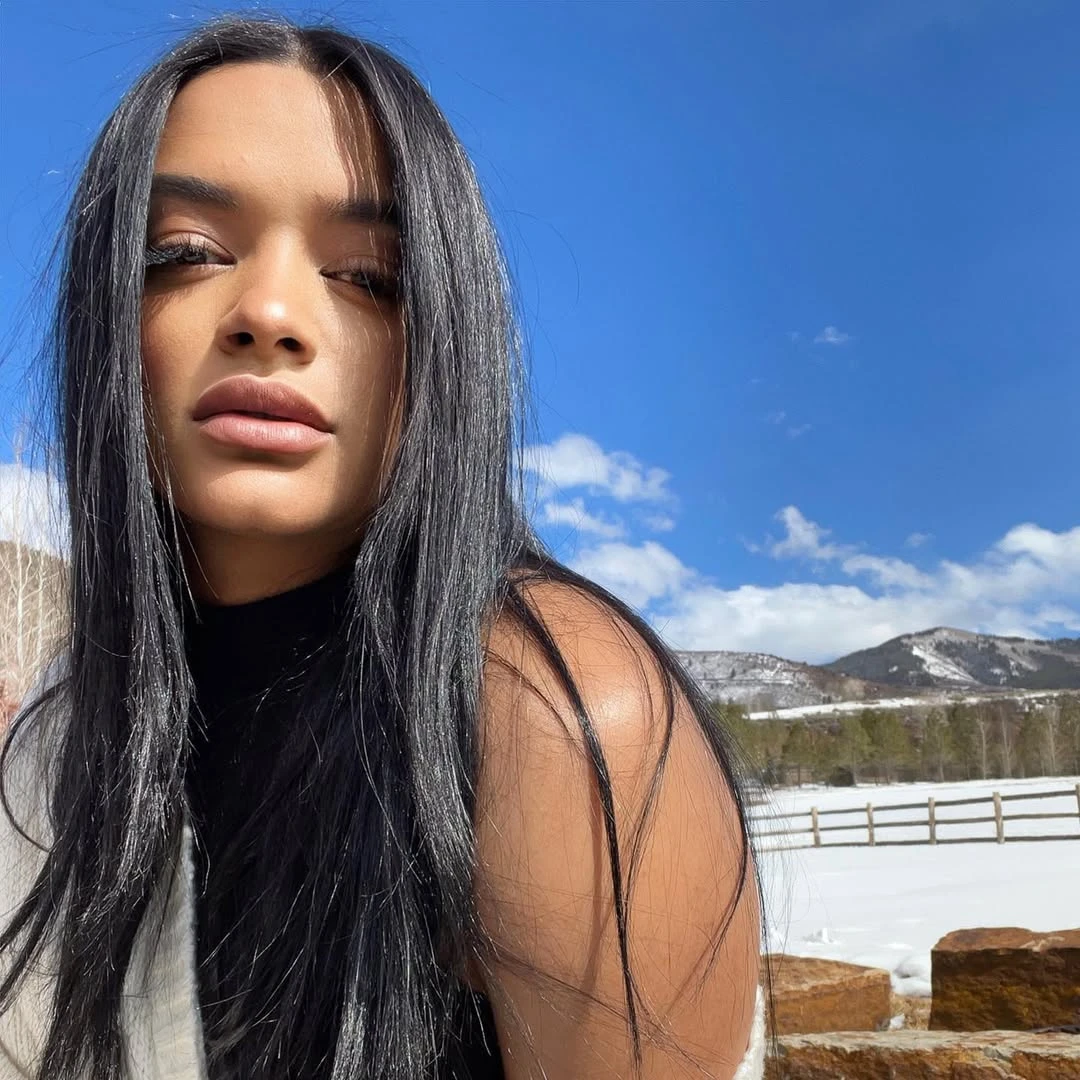 Jassym Lora 