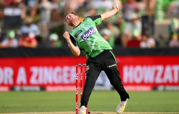 Liam Dawson with Melbourne Stars