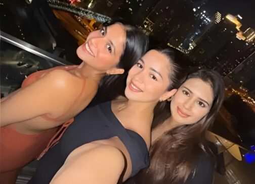 Saaniya Chandok, Sara Tendulkar and a friend